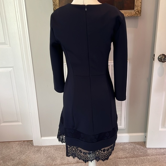 Neiman Marcus Dress Navy with lace hem size 6 - Picture 4 of 5